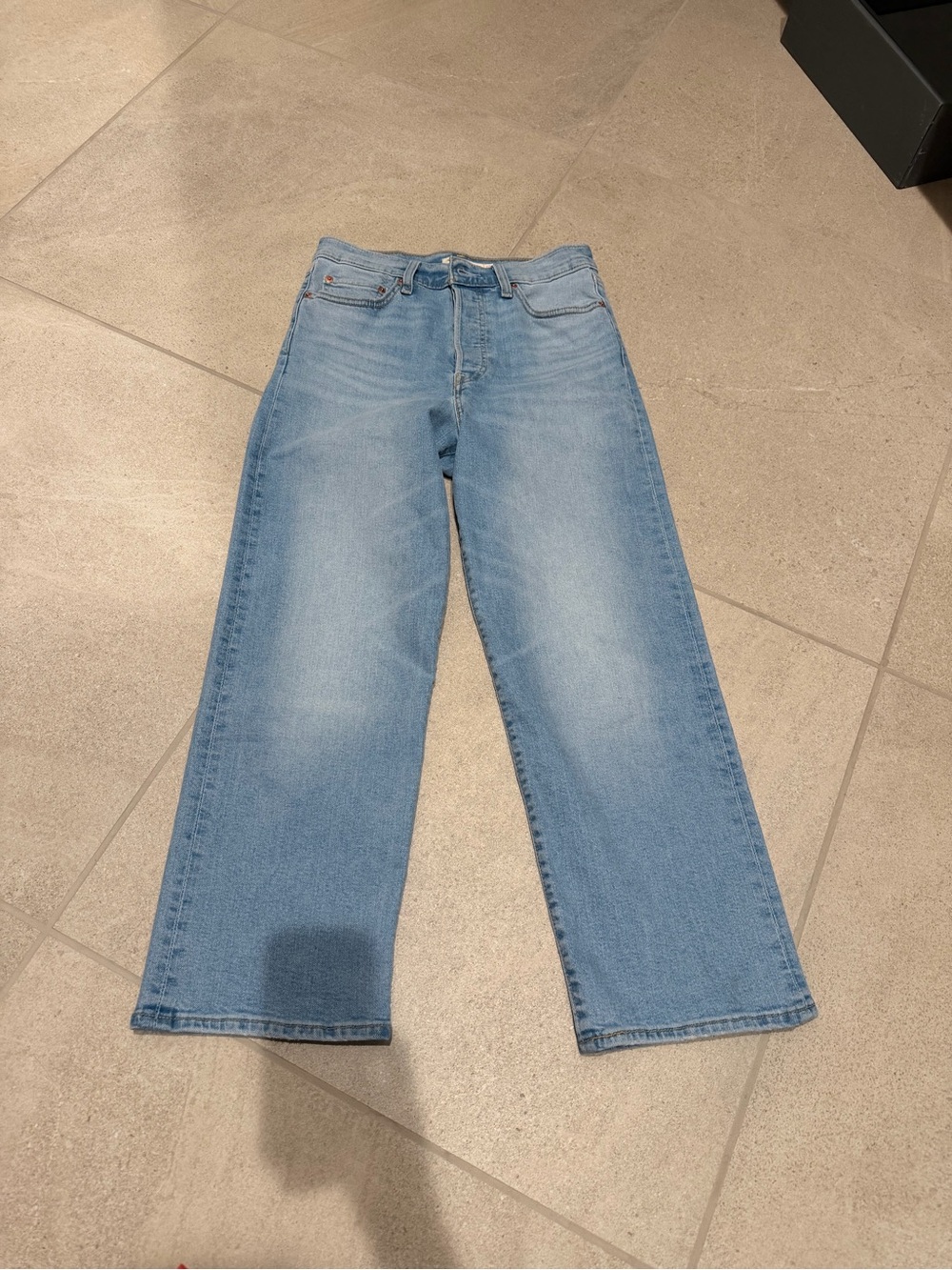 NWOT Levi's Light Blue Straight-Leg Women's Jeans
